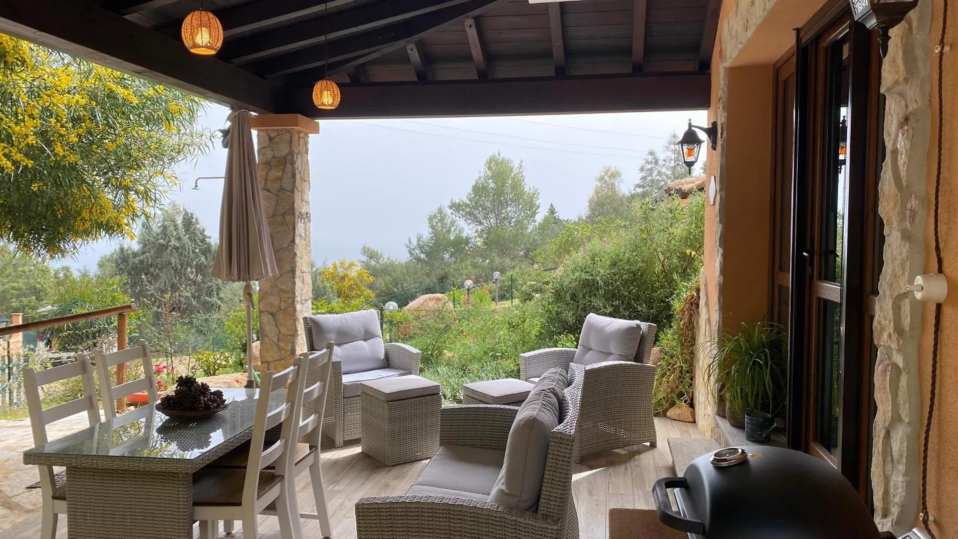 Residenza I Ginepri Villa Domus De Maria 0*,  Italy